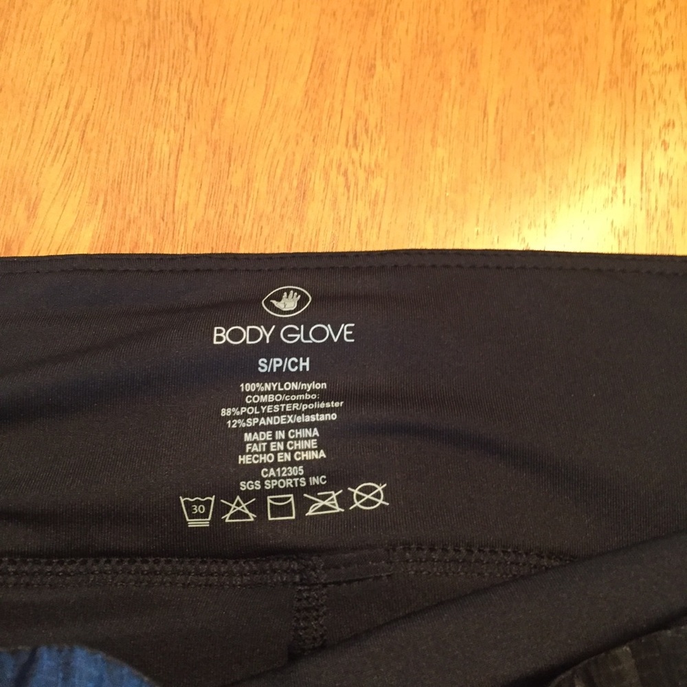Body Glove Active Bianca Loose Fit Shorts - Picture 7 of 8